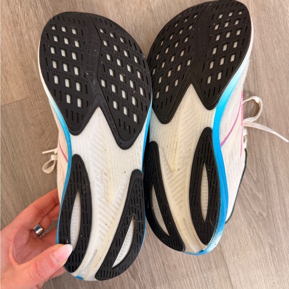 Brooks Running Hyperion - Picture 2 of 2